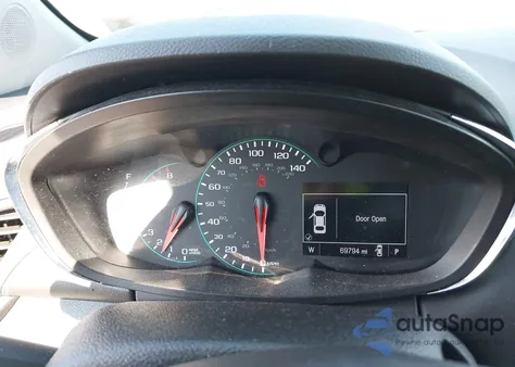 2019 Chevrolet Trax Lt z USA, uszkodzony, nr VIN 3GNCJPSB1KL157146